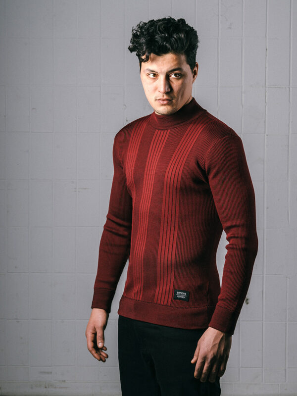 Serious Mockneck – maroon