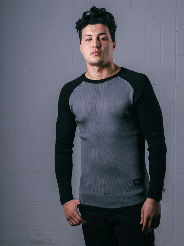 Serious Baseneck – grey black